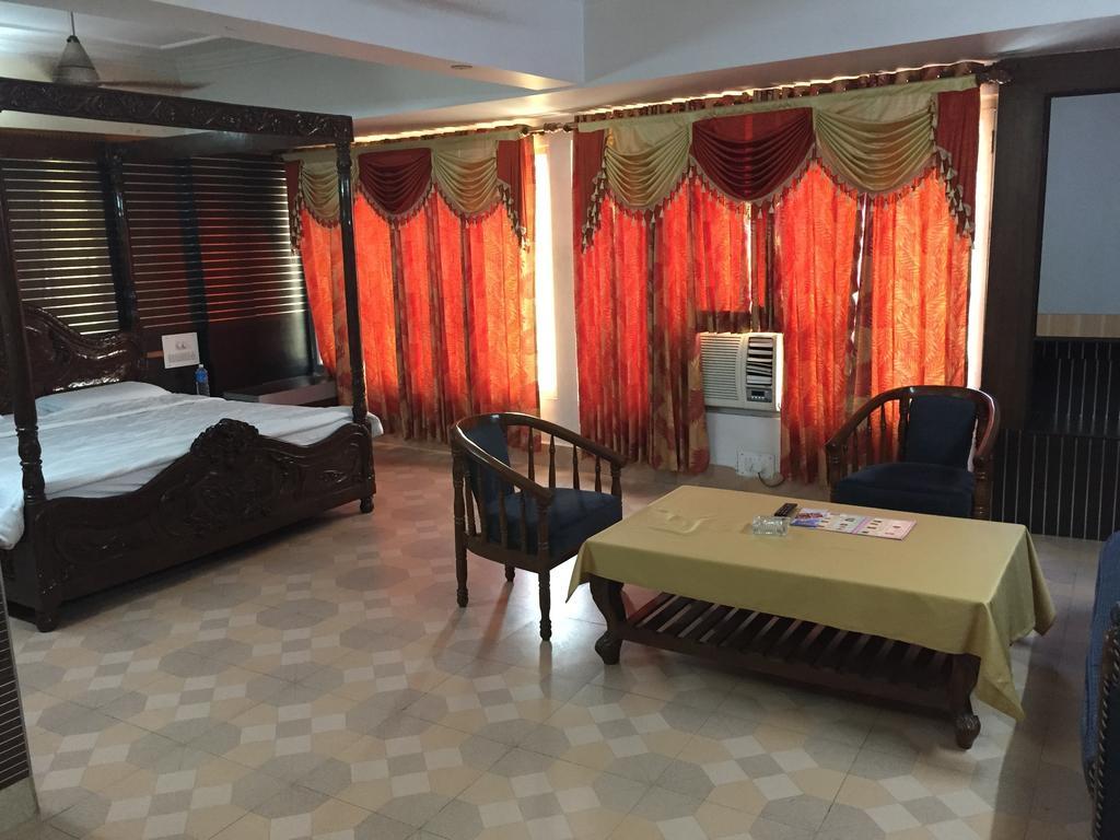 Hotel Swastik Jammu Room photo